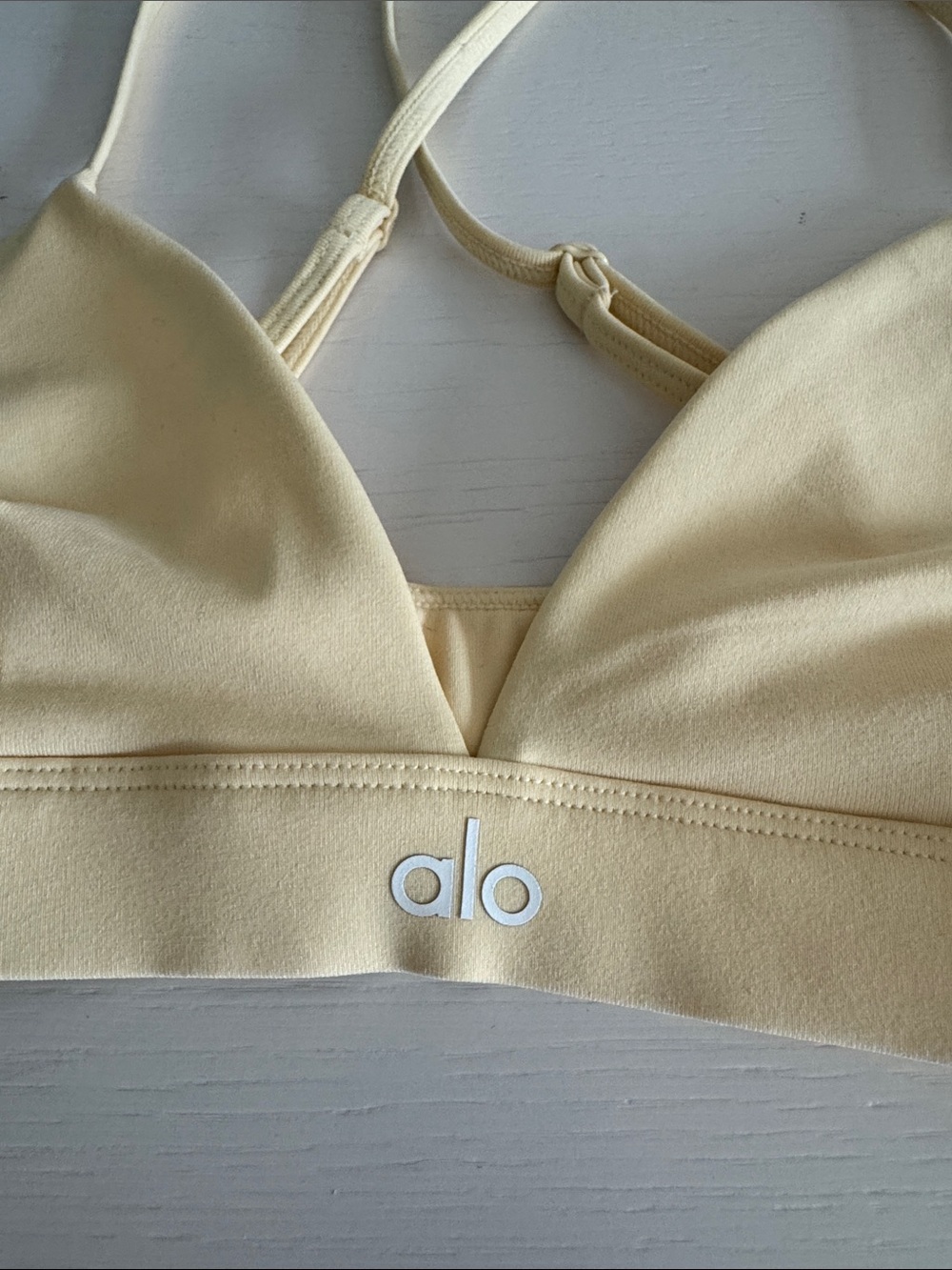 ALO Yoga Women's Candlelight Yellow Splendor Bra M New - Picture 2 of 4